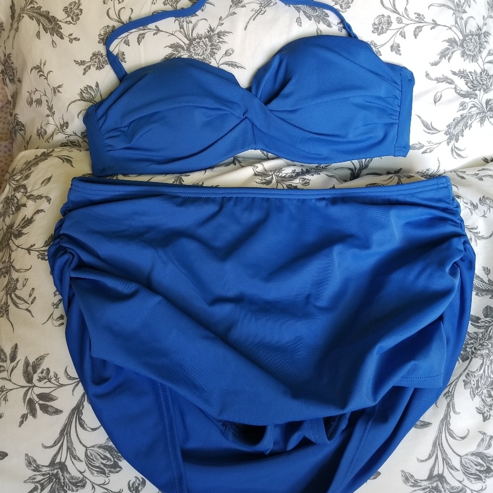 NWOT Victoria's Secret bikini